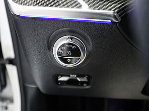 Mercedes-Benz C 43 AMG 4M Premium Carbon 28 navigation