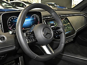 Mercedes-Benz E 300 e AMG Sport Advanced 28 navigation