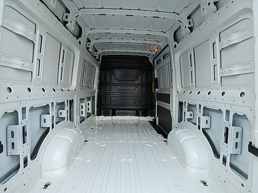 Volkswagen Crafter KA 35 mittellang Hochdach FWD 31