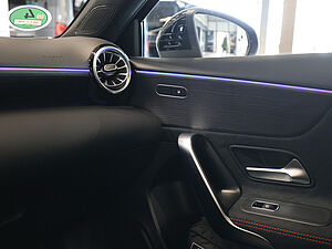 Mercedes-Benz A 180 AMG Advanced Plus 17 navigation