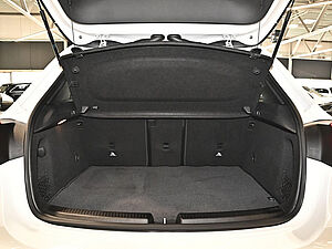 Mercedes-Benz A 250 e Progressive 29 navigation