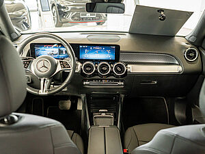 Mercedes-Benz GLB 250 4M Progressive Advanced 8 navigation