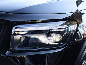 Mercedes-Benz GLB 200 GLB 200d AMG Line 32 navigation