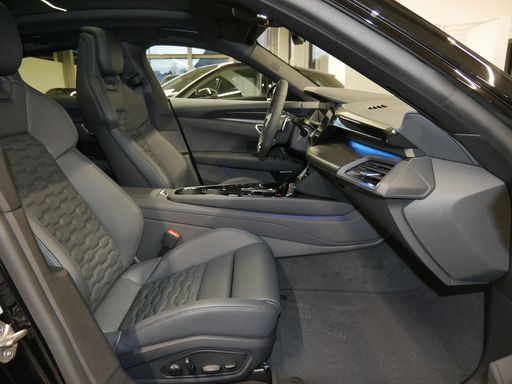 Audi e-tron RS GT Matrix Laser Sitzklima Sports.Pr 3