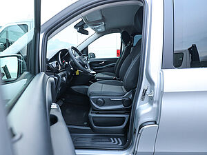 Mercedes-Benz V 220 CDI Kompakt 10 navigation