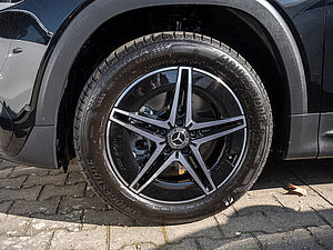 Mercedes-Benz EQB 300 4M AMG Sport Advanced 5 navigation