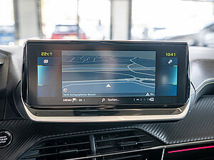 Peugeot 2008 2008e GT 10 navigation