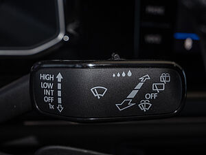 Volkswagen Polo R-Line 1,0 l TSI DSG 17 navigation