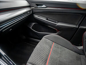 Volkswagen Golf VIII GTI Clubsport 2.0 TSI DSG 15 navigation