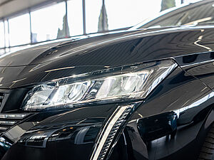 Peugeot 308 SW Allure BlueHDi 130 EAT8 27 navigation