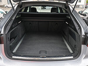 Audi A6 Avant advanced 40 TDI quattro S tronic 33 navigation
