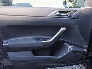 Volkswagen Taigo R-Line 1,5 l TSI 29 navigation