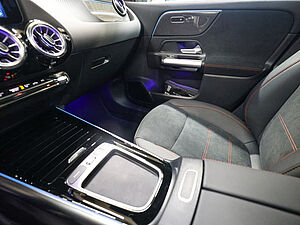 Mercedes-Benz GLA 180 AMG Sport Advanced Plus 16 navigation
