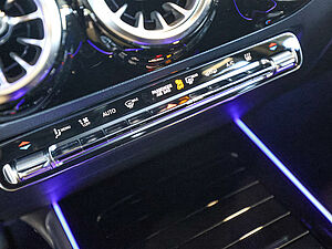 Mercedes-Benz EQA 250 AMG Sport Advanced Plus 15 navigation