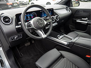 Mercedes-Benz B 220 4M Progressive Advanced 8 navigation