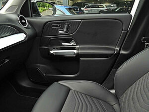 Mercedes-Benz GLB 200 d Progressive Advanced 15 navigation