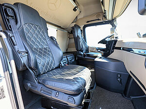 Mercedes-Benz Actros 1845 LS 4x2 F13 3 navigation