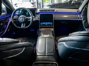 Mercedes-Benz S 500 4M L AMG Sport Firstclass Exklusiv Stan 10 navigation