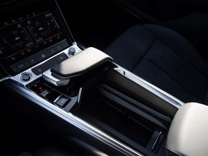 Audi e-tron advanced 55 quattro 18 navigation
