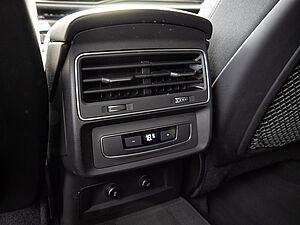 Audi Q8 55 TFSI e quattro 9 navigation
