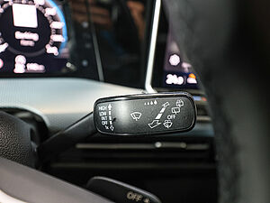 Volkswagen Golf VIII Variant GOAL2,0 l TDI DSG 27 navigation