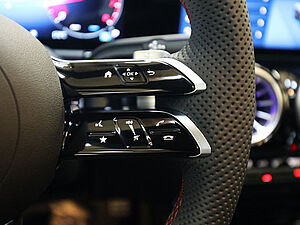 Mercedes-Benz GLA 180 AMG Sport Advanced Plus 19 navigation