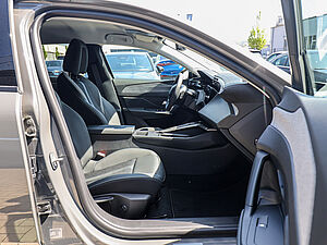 Peugeot 308 Allure HYBRID 145 e-DSC6 2 navigation