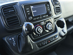 Peugeot Boxer KA 435 L4H2 BlueHDi 180 AT 15 navigation