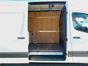 Mercedes-Benz Sprinter 317 CDI L3H2 5 navigation