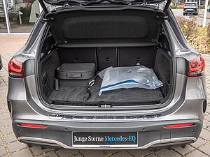 Mercedes-Benz EQA 350 4M AMG Sport Advanced 22 navigation