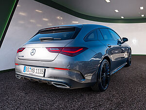 Mercedes-Benz CLA 180 SB AMG Line 3 navigation