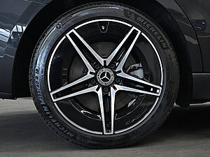 Mercedes-Benz C 300 e AMG Line 8 navigation