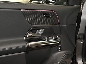 Mercedes-Benz EQA 300 4M Progressive Advanced Facelift 22 navigation