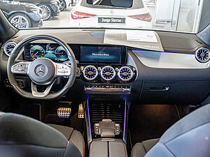 Mercedes-Benz EQA 250 AMG Line 8 navigation