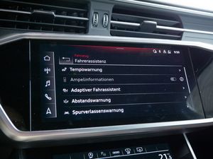 Audi RS6 Avant 4.0 TFSI quattro AHK Matrix HUD Luf 16 navigation