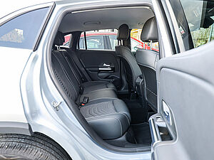 Mercedes-Benz GLA 180 Progressive Advanced 4 navigation