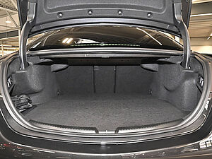 Mercedes-Benz C 300 e AMG Line 29 navigation