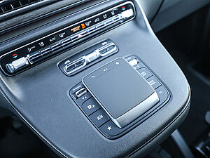 Mercedes-Benz V 300 d AVANTGARDE Extralang 14 navigation