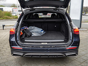 Mercedes-Benz E 300 e T AMG Sport Advanced Plus 22 navigation