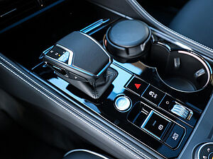 Volkswagen Touareg R-Line 3.0 V6 TDI 4M 15 navigation