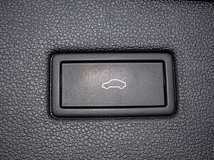 Volkswagen Tiguan 2,0 TDI DSG 4Motion R-Line 27 navigation
