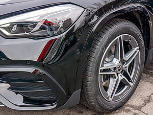 Mercedes-Benz GLA 180 Edition AMG Line 30 navigation