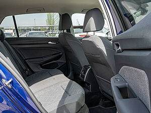 Volkswagen Golf VIII Life 1,5 l eTSI DSG 4 navigation