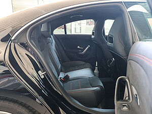 Mercedes-Benz CLA 200 d Coupé AMG Sport Advanced Plus 4 navigation