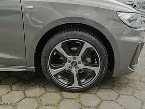 Audi A1 Sportback S line 30 TFSI S tronic 5 navigation