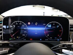Mercedes-Benz E 220 d T Exclusive Premium 19 navigation