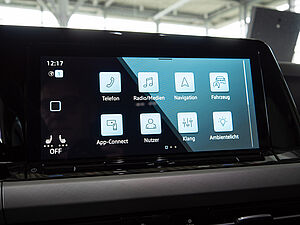 Volkswagen Golf VIII Variant Life 2.0 TDI DSG 13 navigation