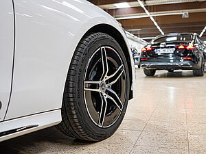 Mercedes-Benz E 220 d AMG Sport 5 navigation