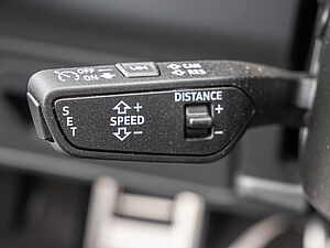 Audi A6 Avant 40 TDI quattro S line 18 navigation