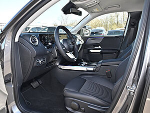 Mercedes-Benz GLB 200 d 8 navigation